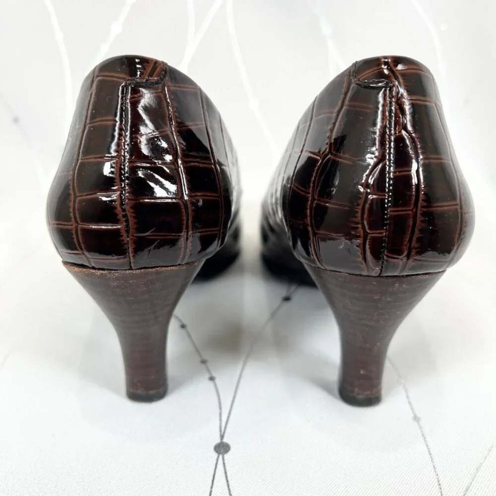 Sofft Glossy Brown Crocodile Print 3" Pumps Heels $110 - Picture 4 of 7